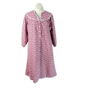 Lanz of Salzburg Red Tyrolean Hearts Flannel Nightgown Size Small